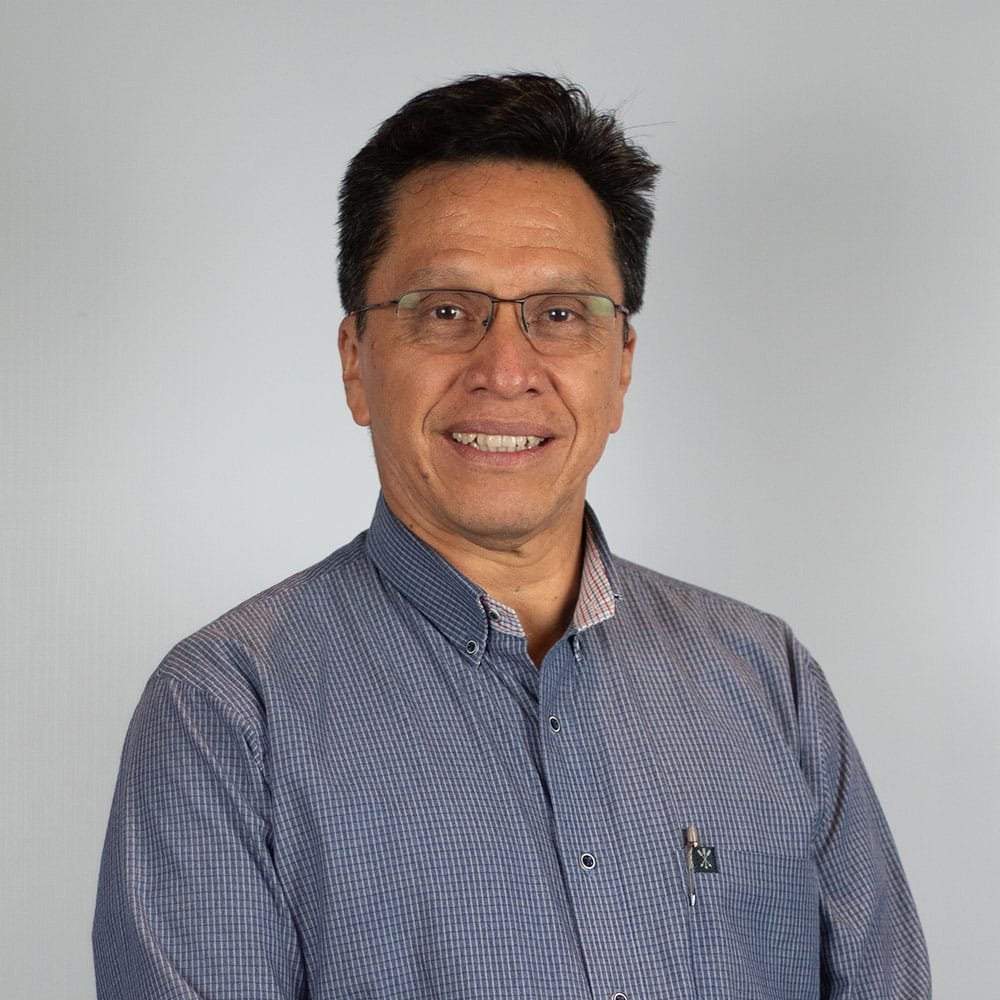 Dr. Martín Alexander Alvarado Robles